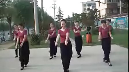 点击观看《美久广场舞 美了美了 演唱：小沈阳》