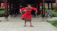 点击观看《淡然广场舞 大美青海 附正背面演示 动作分解广场舞蹈教学视频 原舞之梅广场舞》