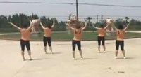 点击观看《舞动青春红星广场舞 奇迹世界 演唱凤凰传奇 编舞杨丽萍 正面动作演示》