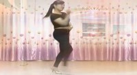 点击观看《池州天缘广场舞 有钱就是任性 正面演示 农村大妈跳舞视频》