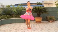 点击观看《富顺时尚广场舞 合家欢 编舞美久 楼顶花园 现代年轻人健身舞》