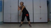 点击观看《飞去来兮广场舞 外婆的澎湖湾 正背面动作口令分解 儿时经典老歌 中老年广场舞教学视频》