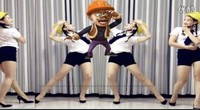 点击观看《青青世界广场舞 我是你的光头强DJ 动感强力健身操附背面》