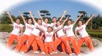 点击观看《舞动旋律2007广场舞 让我疯狂 动感时尚健身操含动作分解教学》