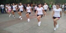 吉林曳步广场舞 夜场大PK