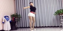 点击观看《爱笑的女人广场舞《傻女人》原唱刘莉 DJ现代舞 附分解 青青世界广场舞》