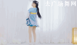 点击观看《紫嘉儿广场舞 仙女下凡了 千里邀月 中国舞原创编舞 真好看》