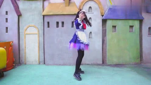 点击观看《非常漂亮的小姐姐穿女仆装跳宅舞》