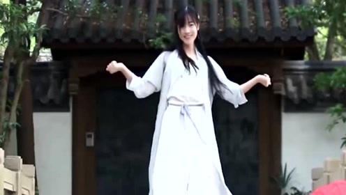 点击观看《古典舞蹈视频大全 踏青采茶舞古典舞基本功十足》