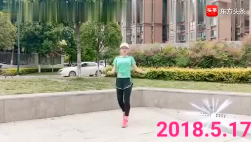 点击观看《鬼步舞来生不分手教学 小萍广场鬼步舞口令分解》