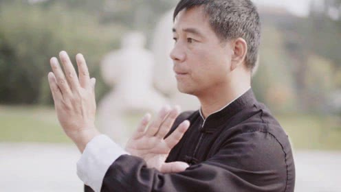 点击观看《太极名家张福旺教你练练习太极拳事半功倍的诀窍》