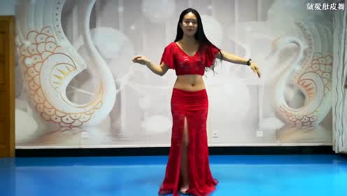 纱巾肚皮舞舞视频 美女们曼妙的舞姿引人驻足